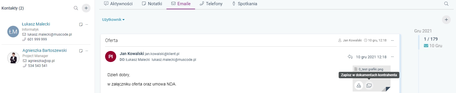 Zrzut ekranu przedstawiający opcję zapisywania załączników z e-maila do dokumentów kontrahenta. 