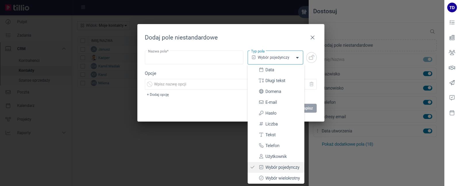 Zrzut ekranu przedstawiający okno dodawania pola niestandardowego dla kontaktu. 